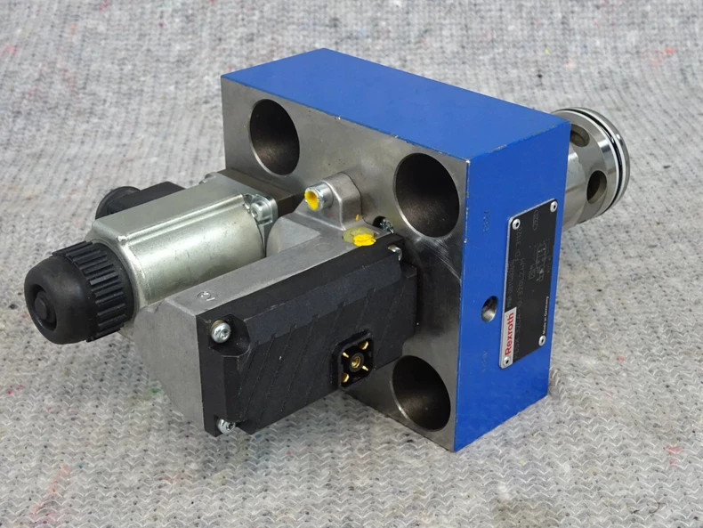 Bosch Rexroth 2RMHF3000-D Displacement Sensor thumbnail