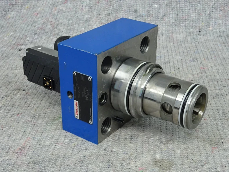 Bosch Rexroth 2RMHF3000-D Displacement Sensor thumbnail