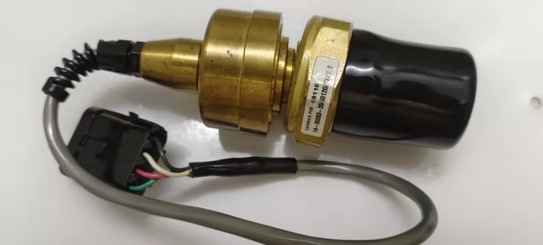 Carrier X13650913060 Electronic Expansion Valve thumbnail