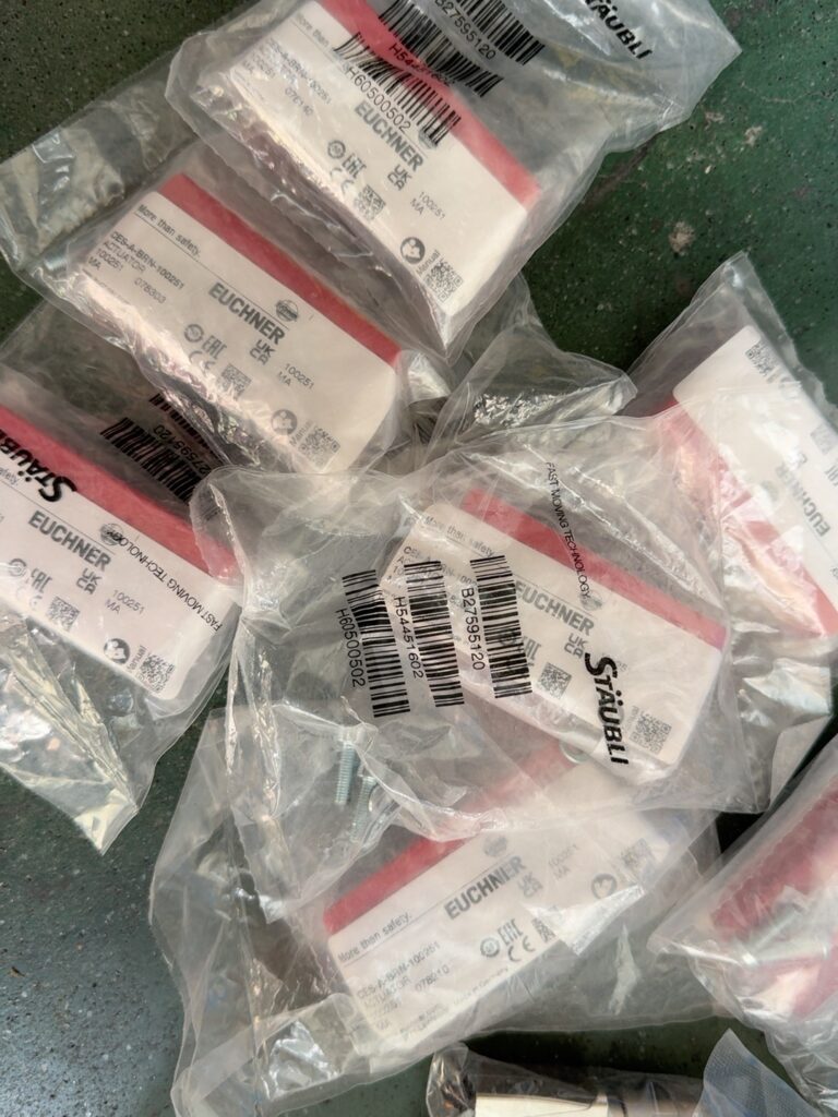 Euchner CES-A-BRN-100251 Switch thumbnail