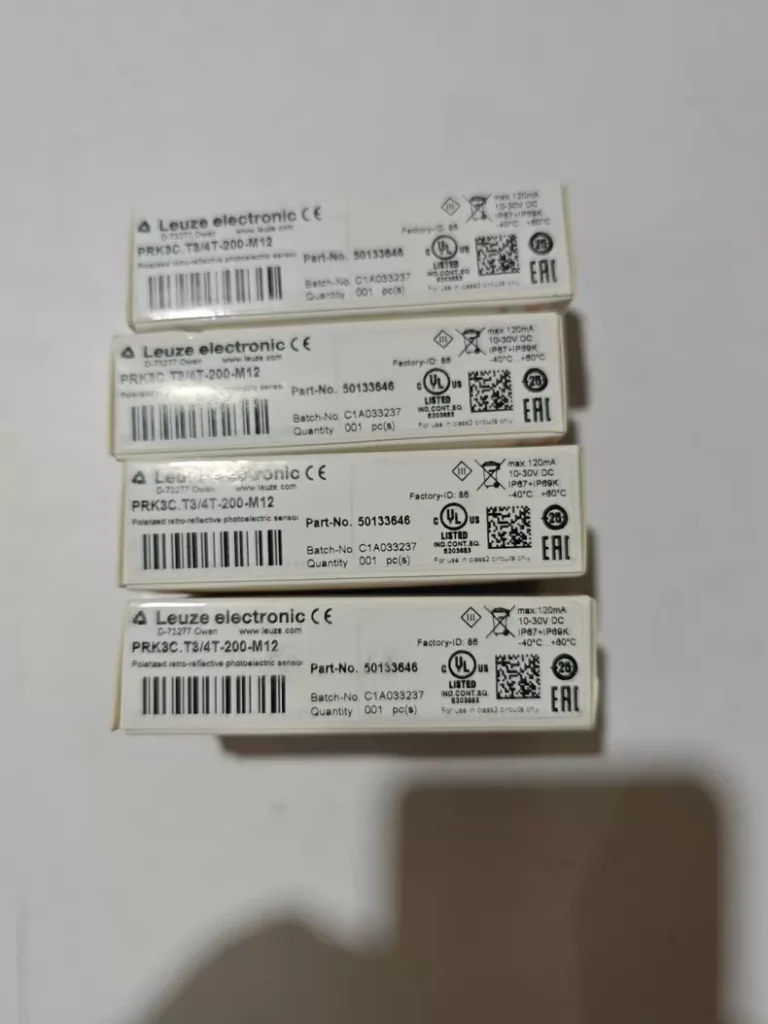 Leuze electronic Photoelectric Sensor PRK3C.T3/4T-200-M12 thumbnail