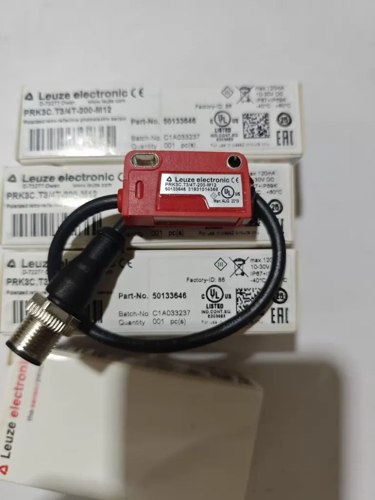 Leuze electronic Photoelectric Sensor PRK3C.T3/4T-200-M12 thumbnail