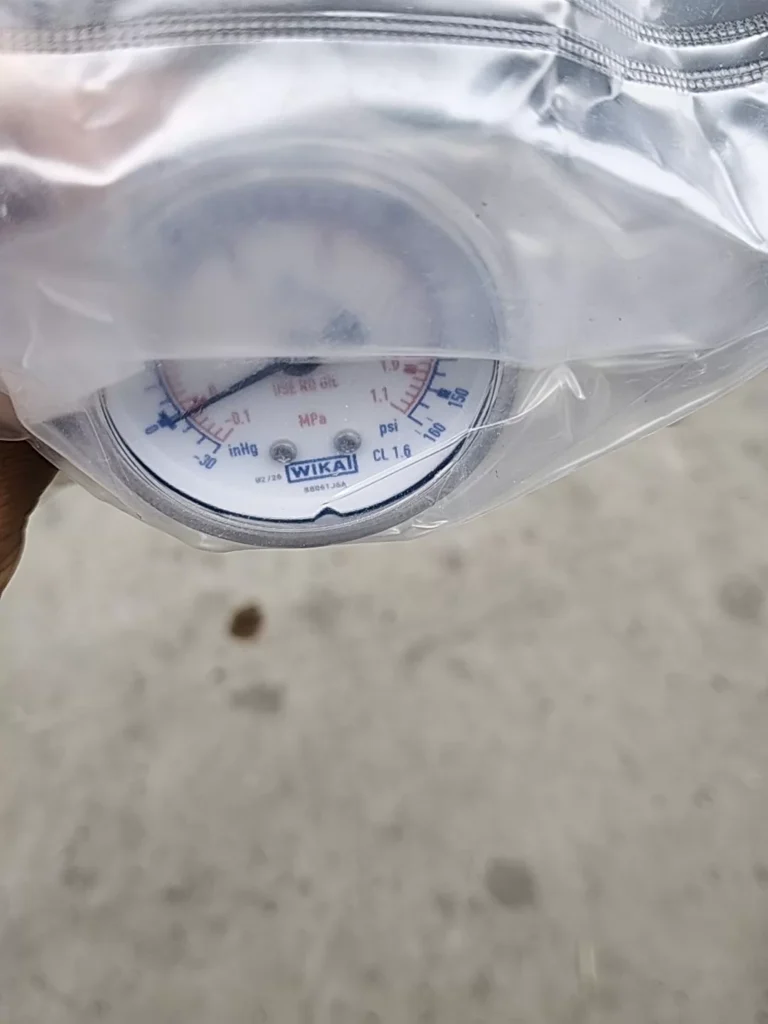 WIKA 230.15.2 Pressure Gauge