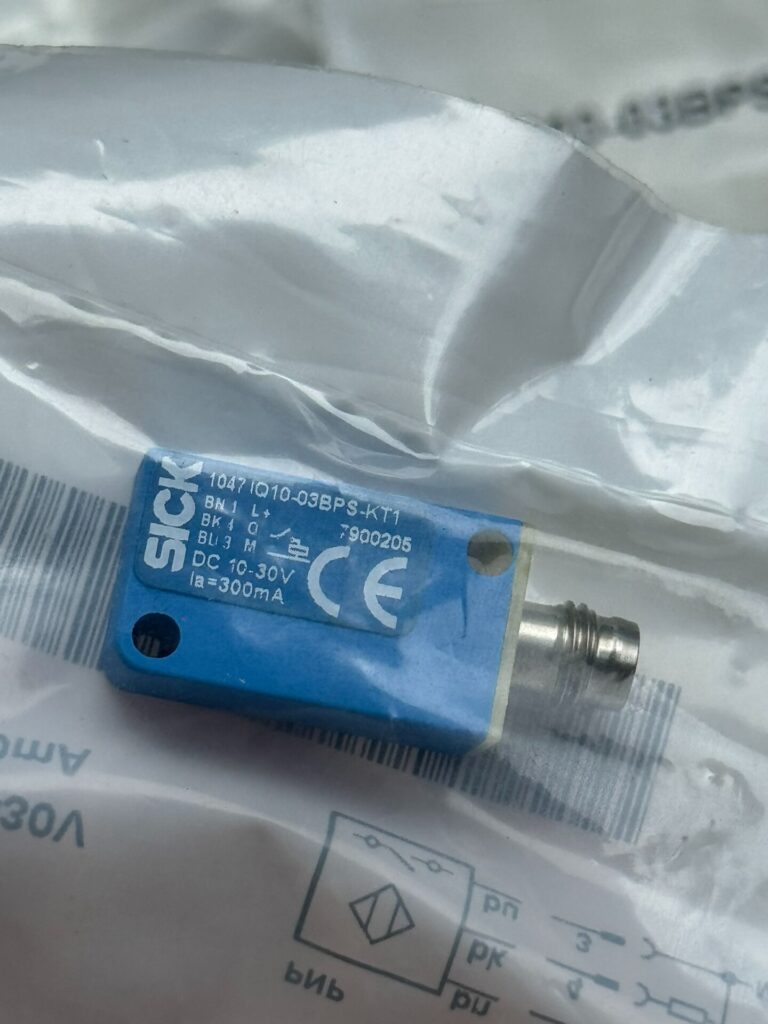 SICK IQ10-03BPS-KT1 Sensor thumbnail