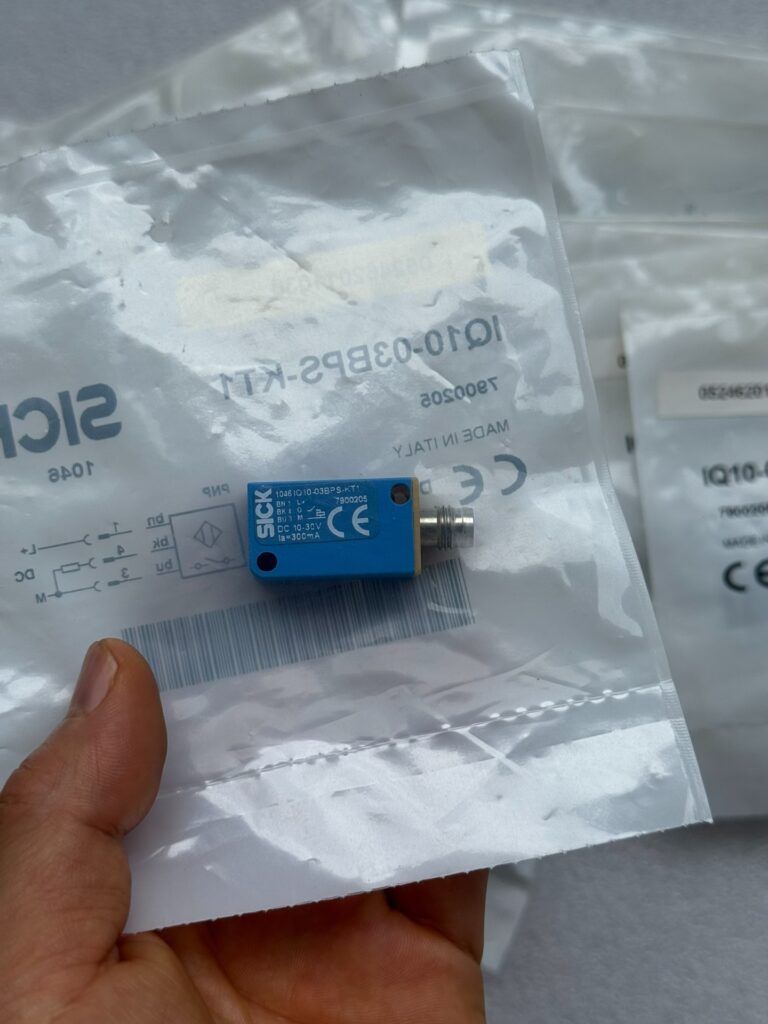 SICK IQ10-03BPS-KT1 Sensor thumbnail
