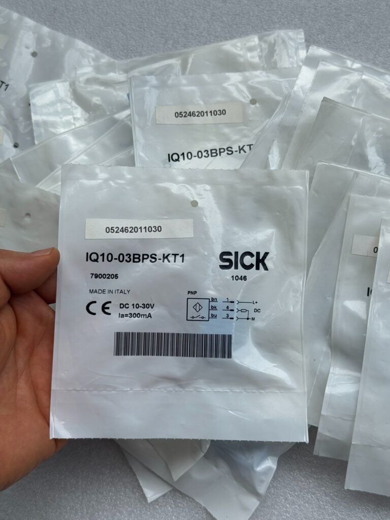 SICK IQ10-03BPS-KT1 Sensor thumbnail