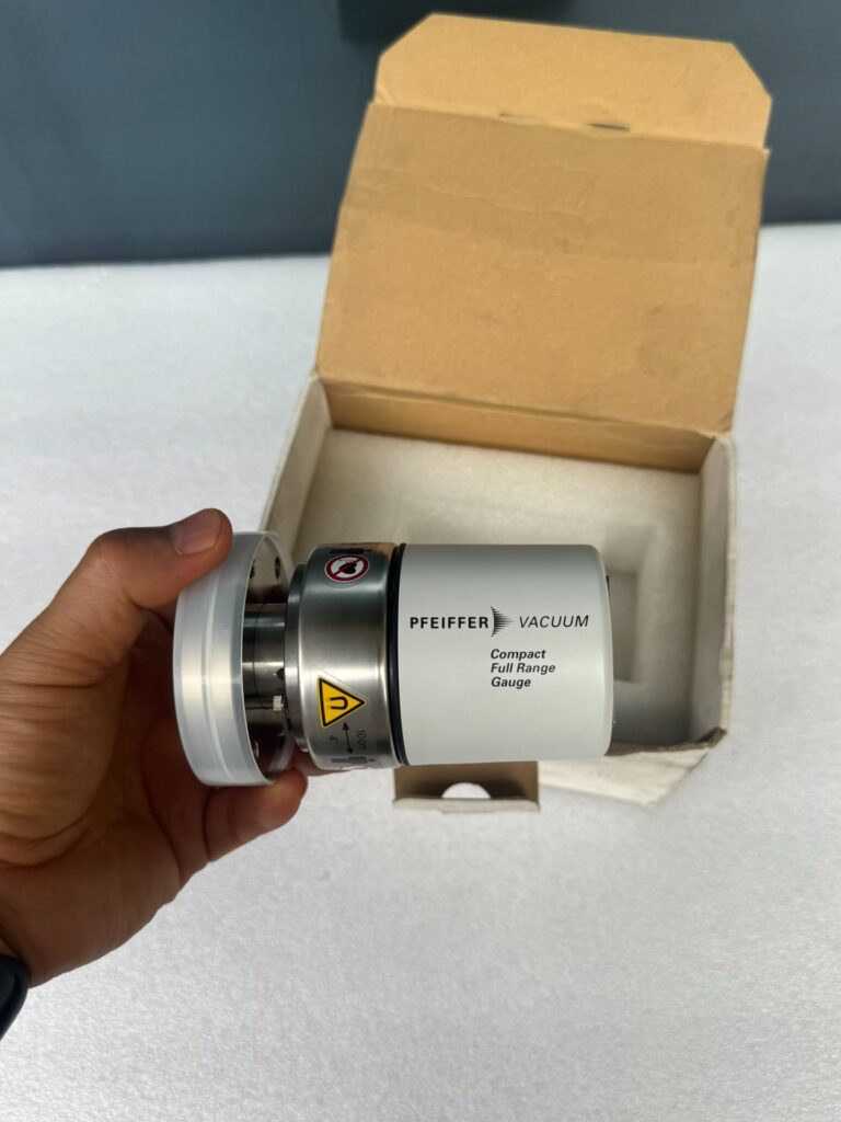 Pfeiffer Vacuum PKR251 Vacuum Gauge thumbnail