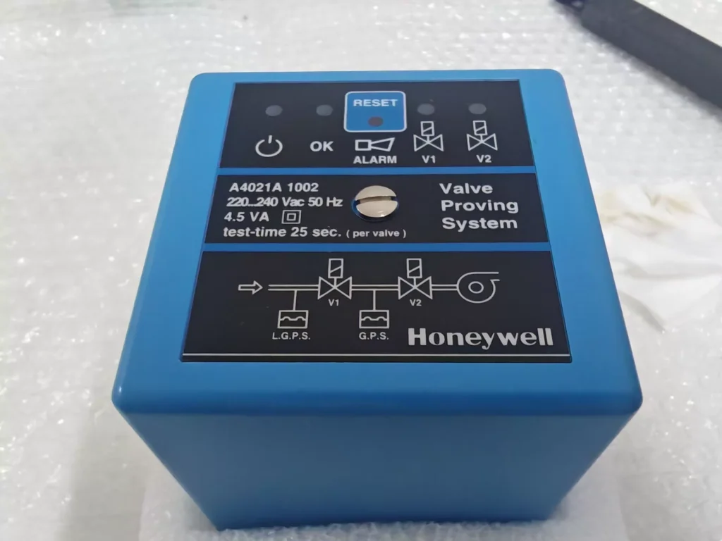 Honeywell A4021A1002 Valve thumbnail