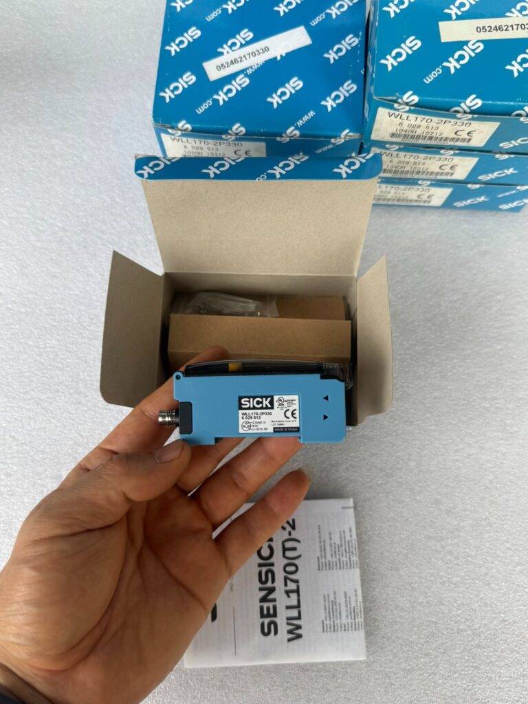 SICK WLL170-2P330 Sensor thumbnail