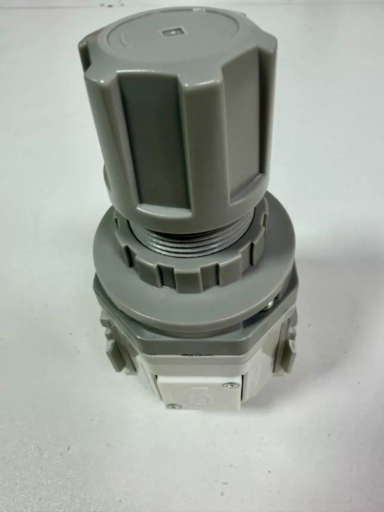 CKD R3100-8-W-T8 Valve thumbnail