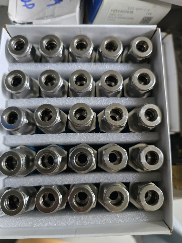 Swagelok 625-600-1-8 Fitting enlarged view