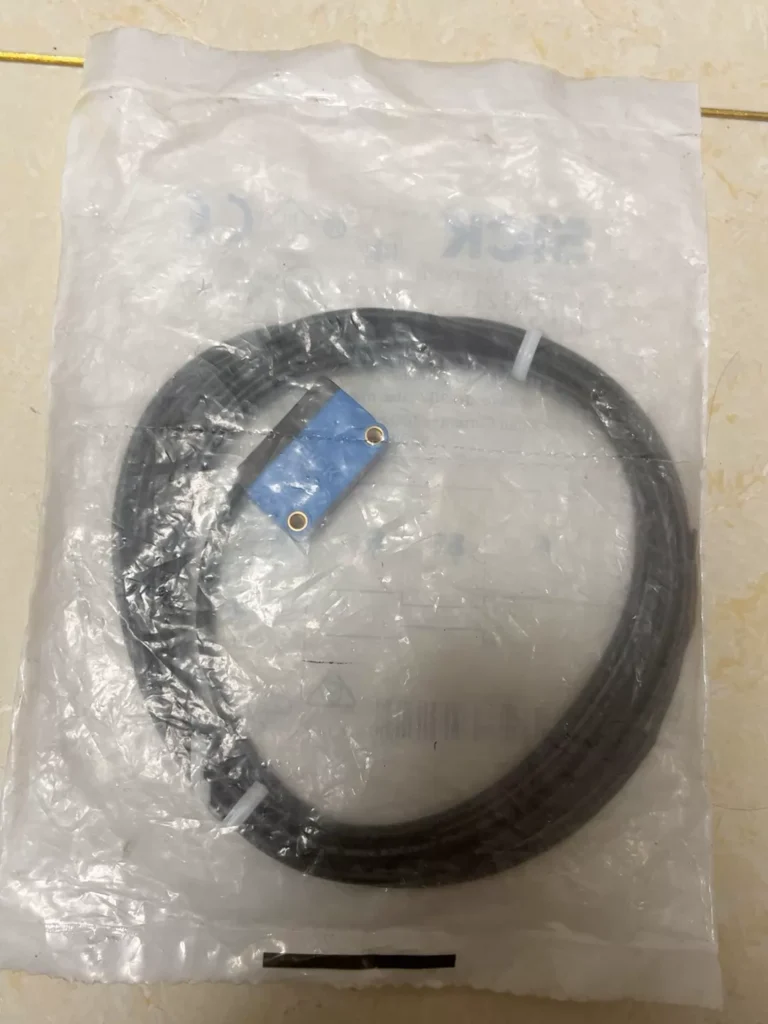 SICK 1052441 Photoelectric Sensor thumbnail