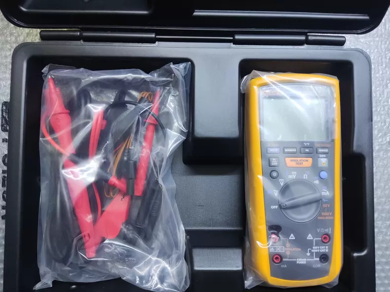 FLUKE 1587C-FC Insulation Multimeter