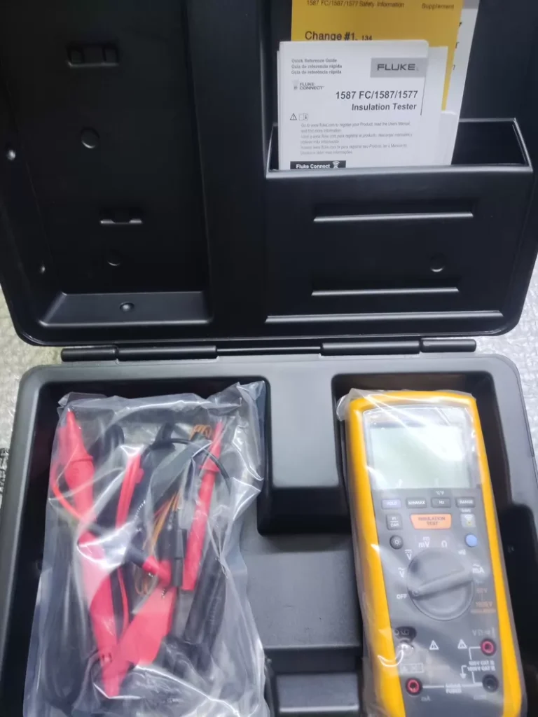 FLUKE 1587C-FC Insulation Multimeter thumbnail
