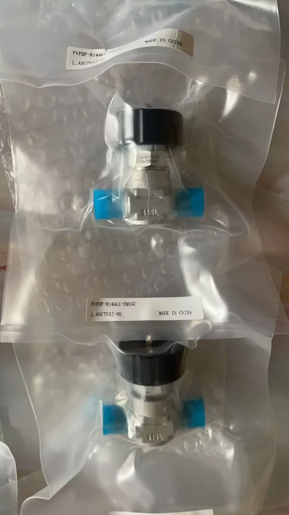 Fujikin FVPDF-R144LC-EM1G/EM1GC Diaphragm Valve