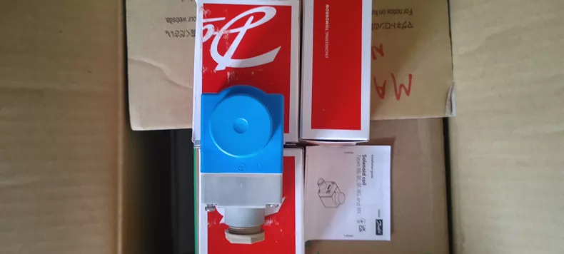 Danfoss 018F6714 Solenoid Valve thumbnail