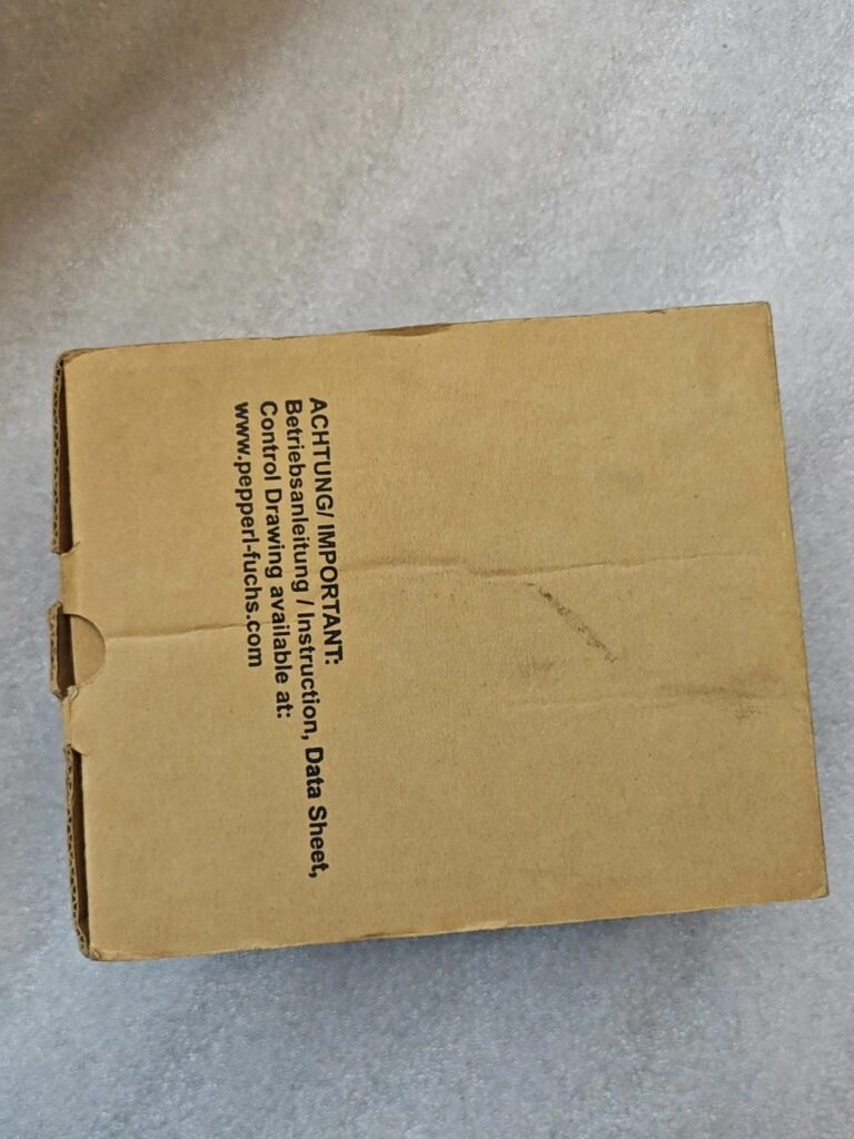 Pepperl+Fuchs PCV100-F200-R4-V19 / 236997 Optical Reading Head thumbnail