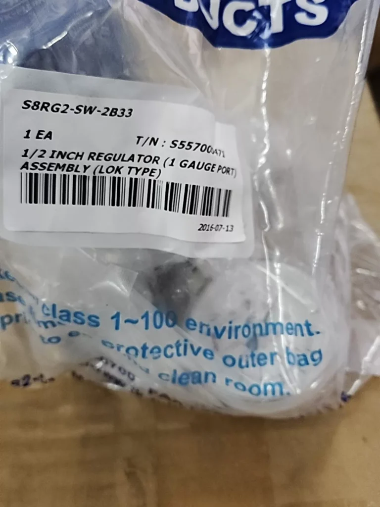 Fujikin S8RG2-SW-2B33 Control Valve thumbnail
