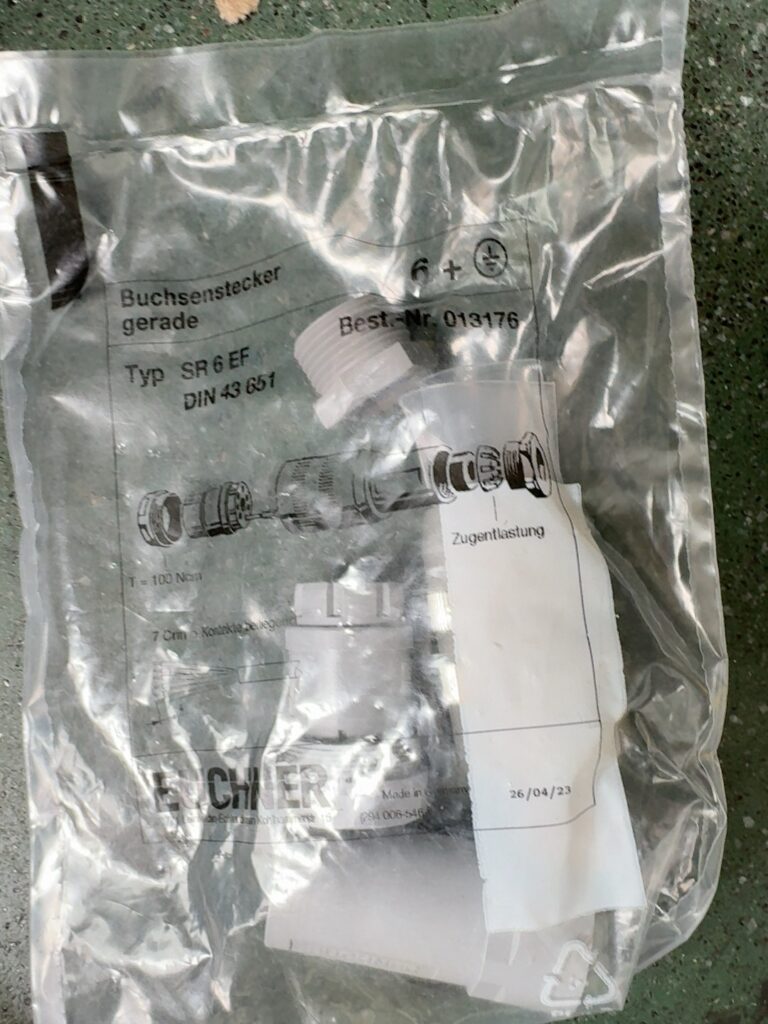 Euchner SR 6 EF 013176 Connector thumbnail