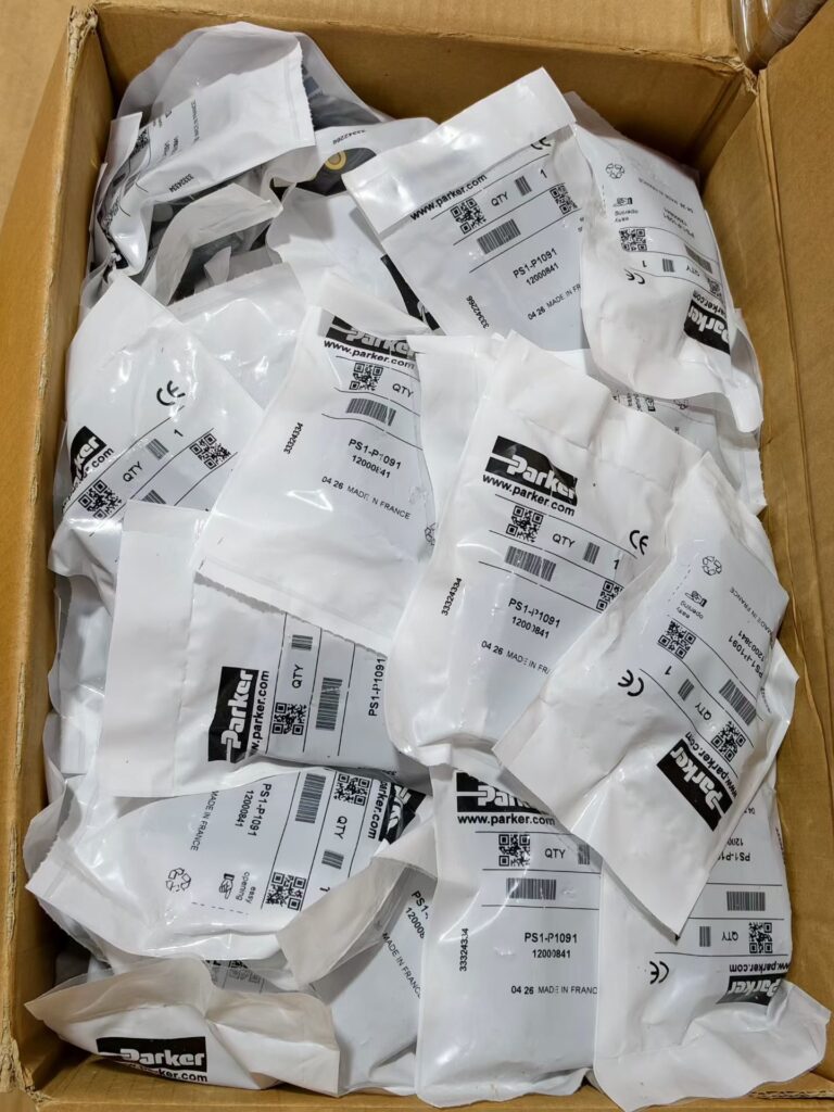 Parker DX01-606-60 Pneumatic Valve thumbnail