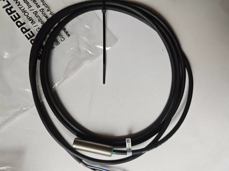 Pepperl+Fuchs Proximity Sensor NJ2-12GM40-E2 thumbnail