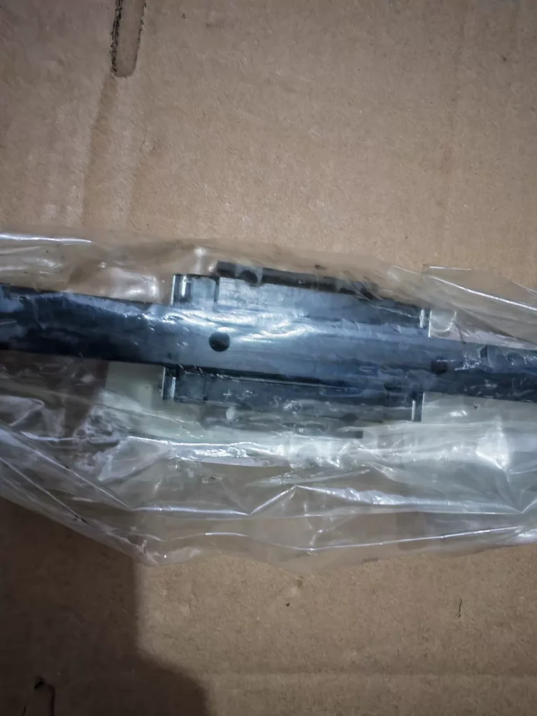 THK SHS15C1KKFM+340LF Linear Guide thumbnail