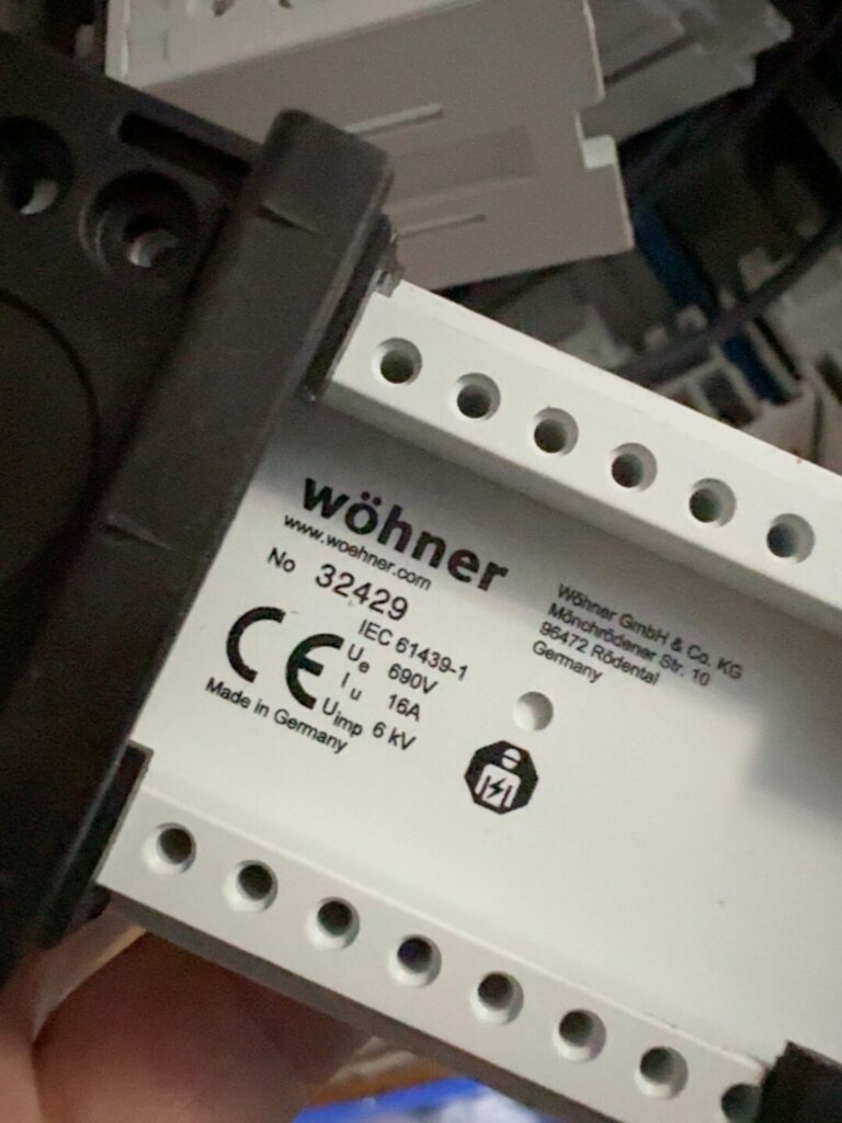 Wöhner 32429 Busbar Adapter