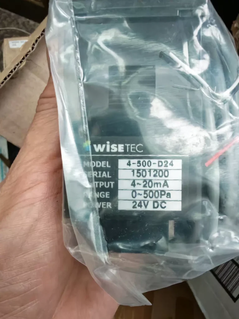 WISETEC WTDM-300-4-500-D24 Pressure Gauge thumbnail