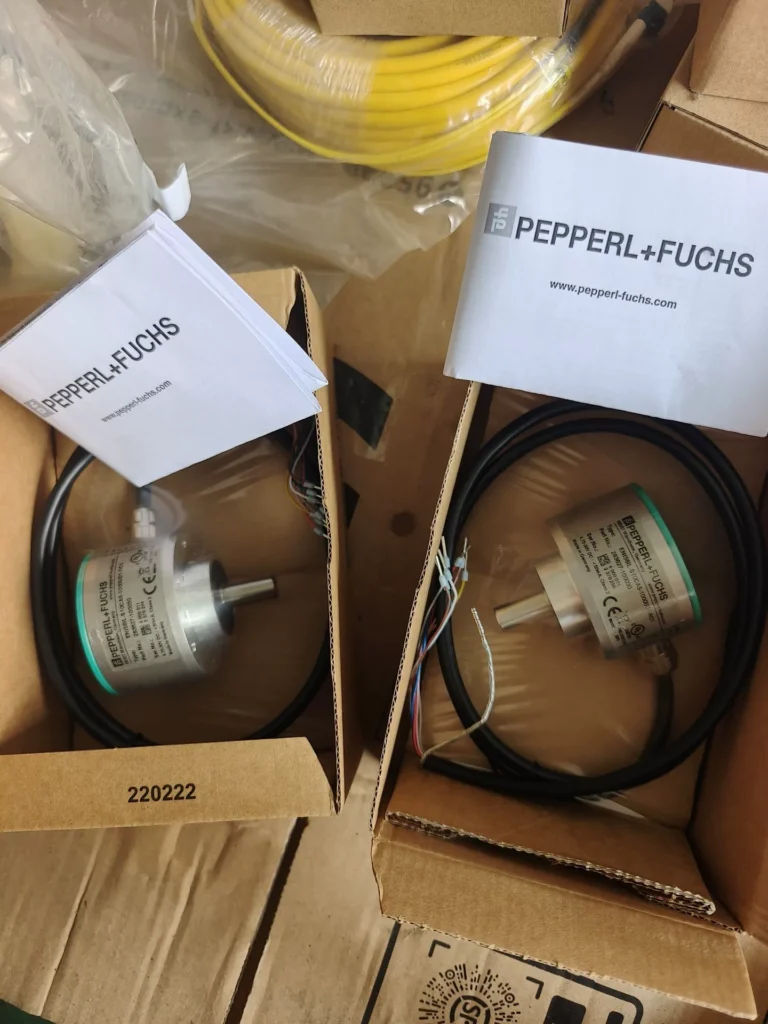 Pepperl+Fuchs Encoder ENI58IL-S10CA5-1000UD1-R thumbnail