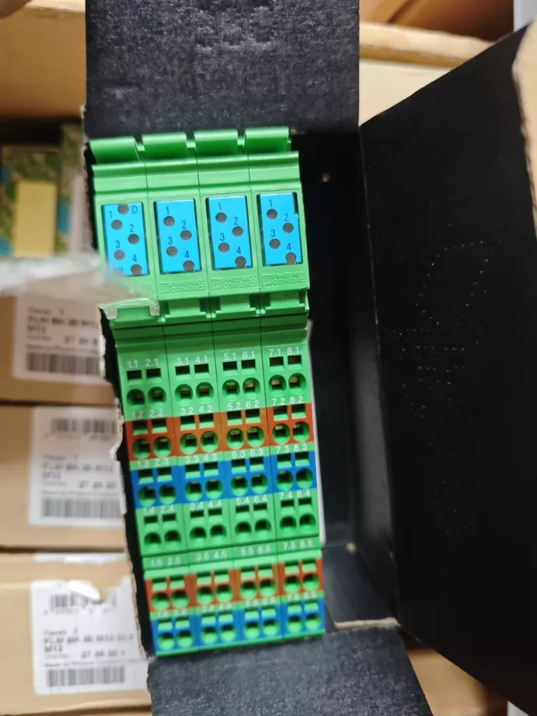Phoenix Contact Module IB IL 24 DI 16-PAC thumbnail