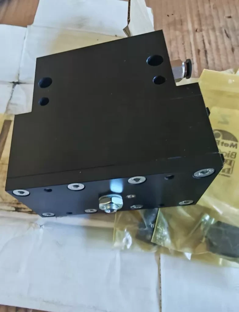 ZIMMER GP240-B Pneumatic Gripper thumbnail