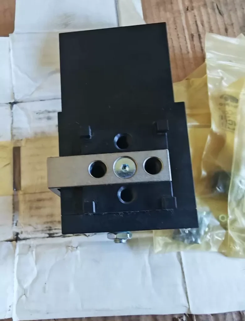 ZIMMER GP240-B Pneumatic Gripper thumbnail
