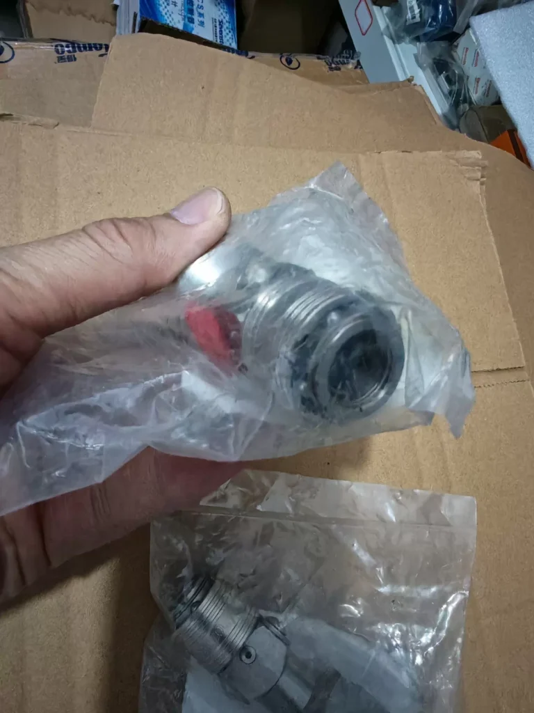 Chiyoda MFXP-16H-B Connector thumbnail