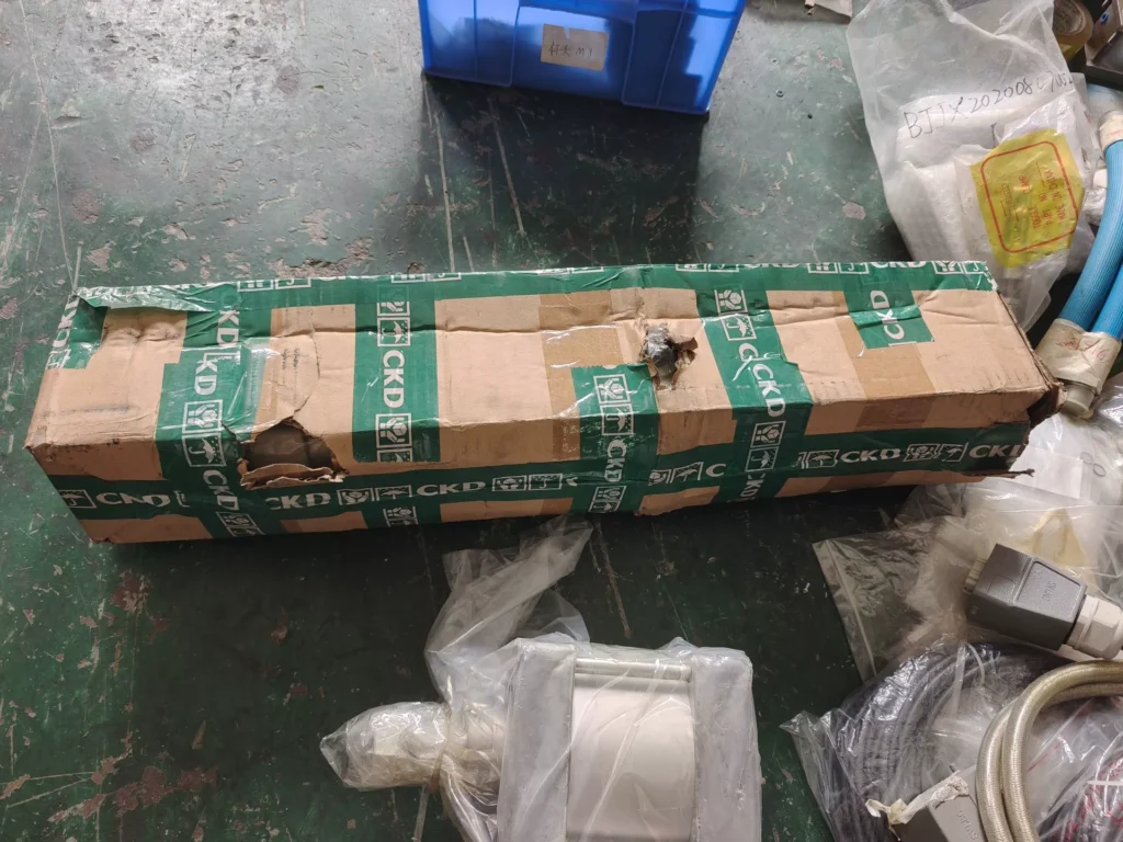 CKD Pneumatic Cylinder SCG-TC-80B-500 thumbnail