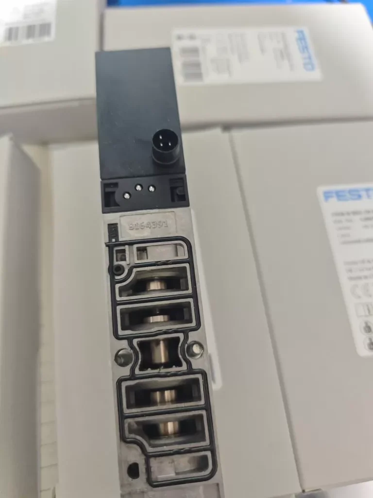 Festo Solenoid Valve VSVA-B-B52-ZD-A1-1T1L