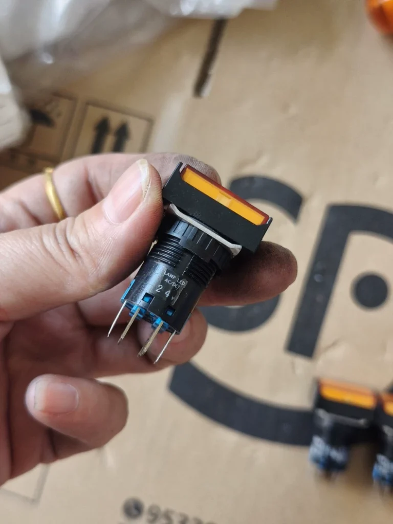 IDEC Push Button Switch AL6-A thumbnail