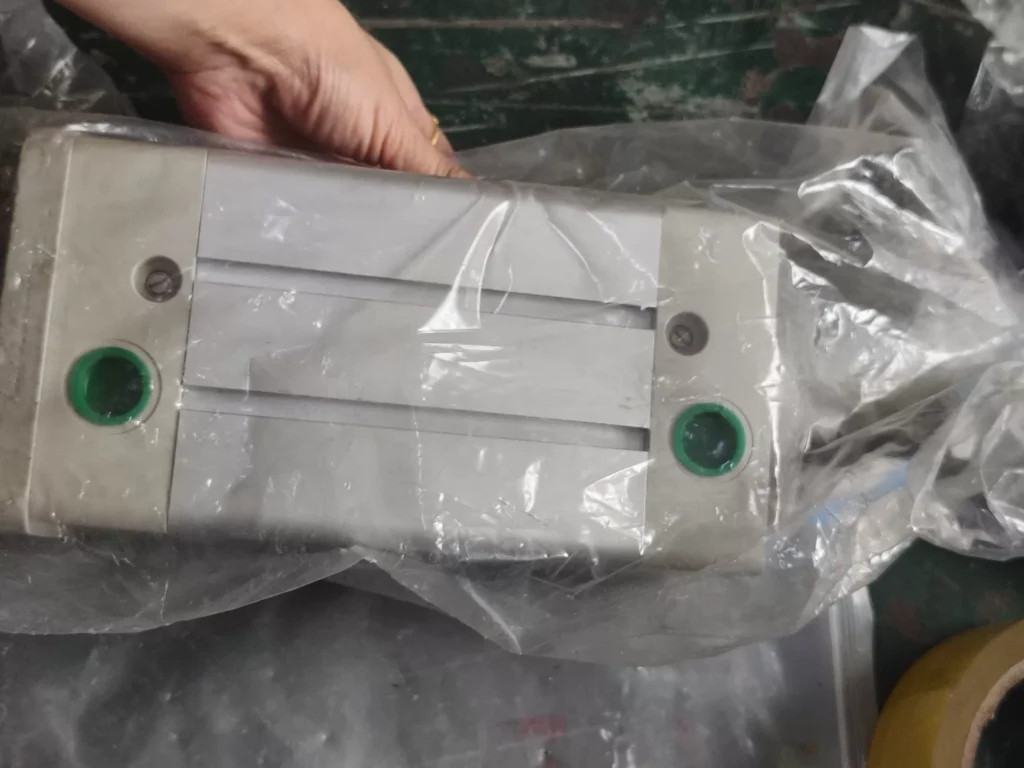 CKD Pneumatic Cylinder SCW-CB-100B-75 thumbnail