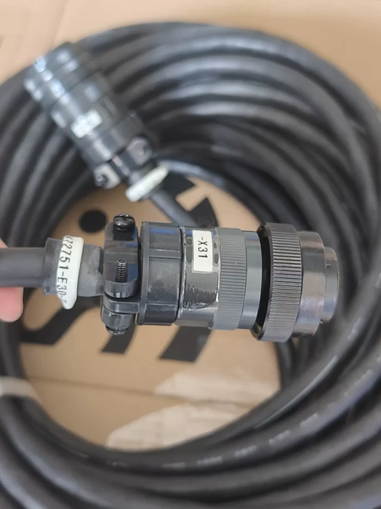 Yaskawa Cable HW0472751-E30-T