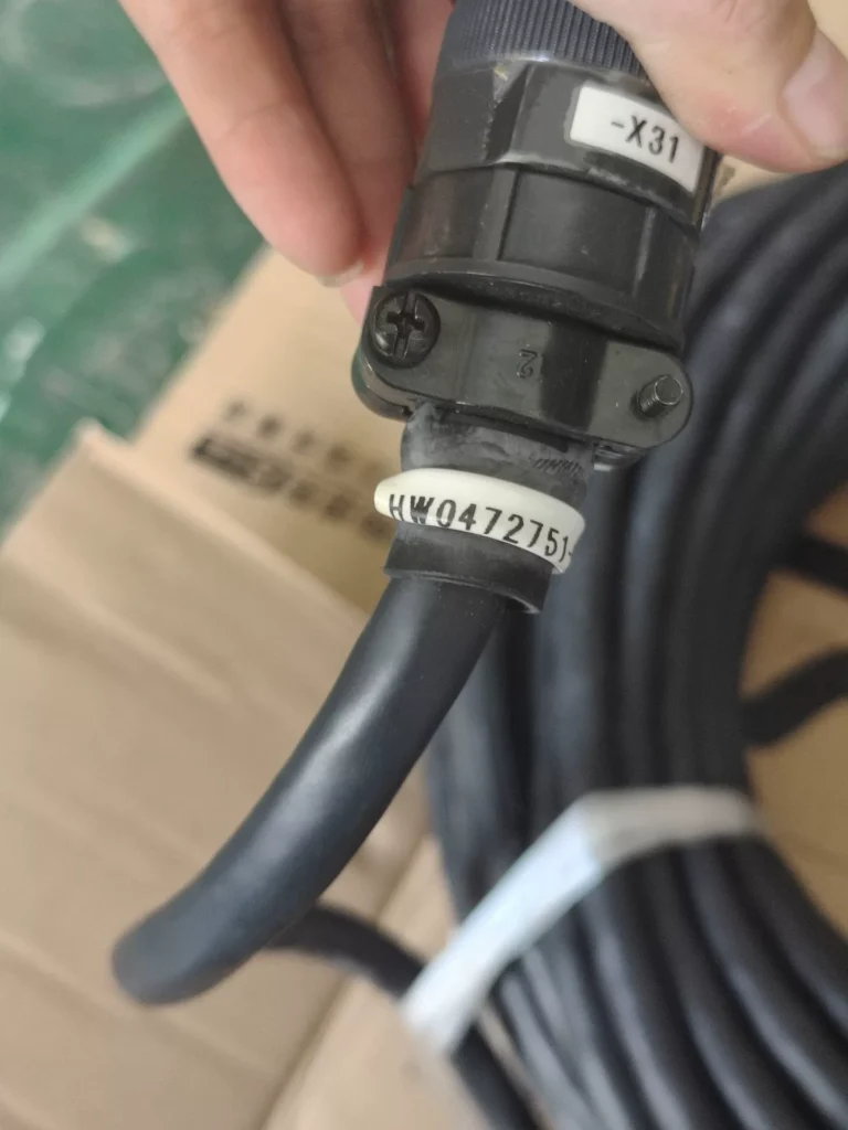 Yaskawa Cable HW0472751-E30-T thumbnail