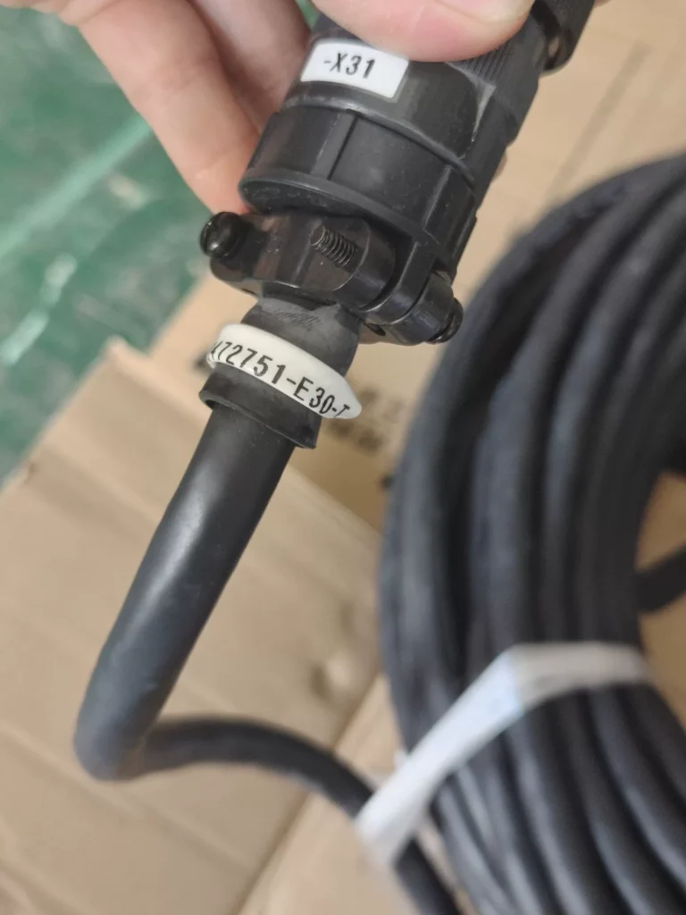 Yaskawa Cable HW0472751-E30-T thumbnail