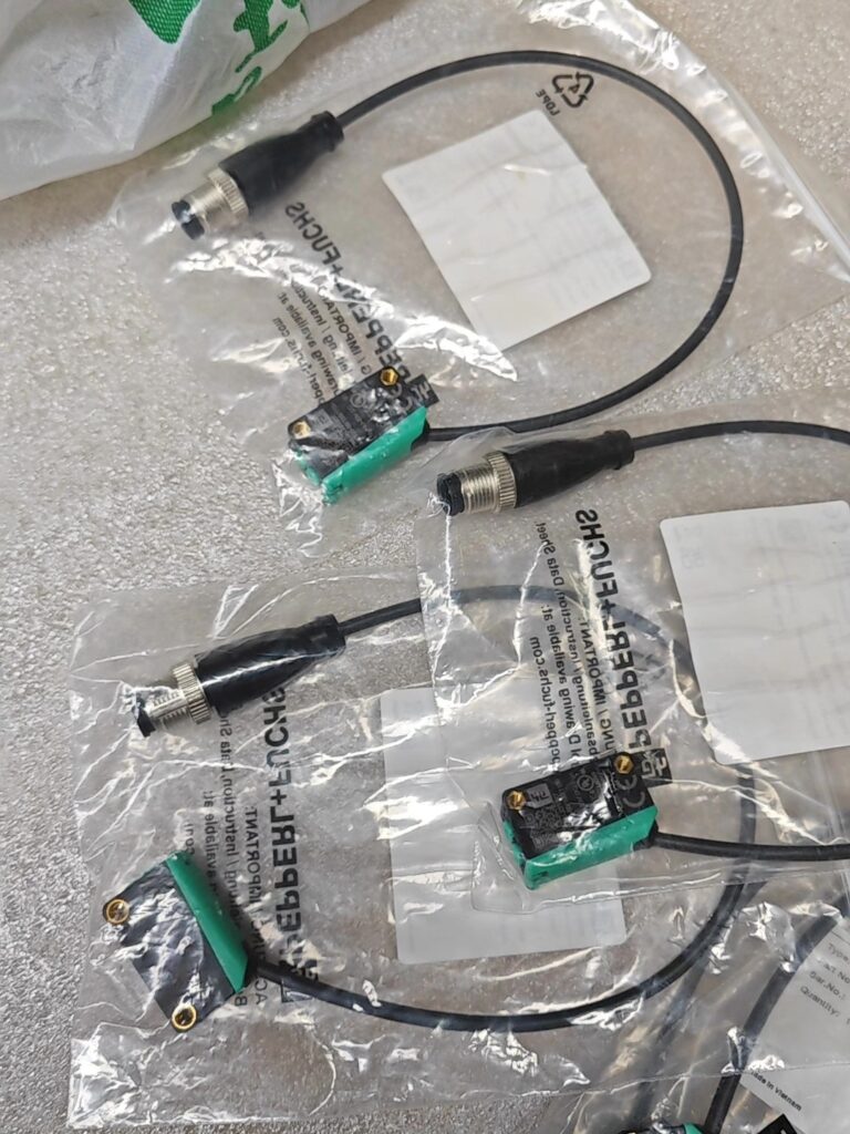 Pepperl+Fuchs ML100-55/103/115b / 221827 Photoelectric Sensor thumbnail