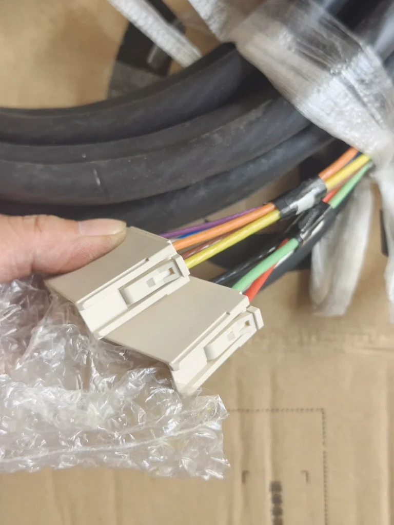 Yaskawa Robot Cable HS0471756-B10-T thumbnail