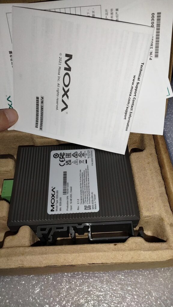 Moxa EDS-205 Network Switch thumbnail