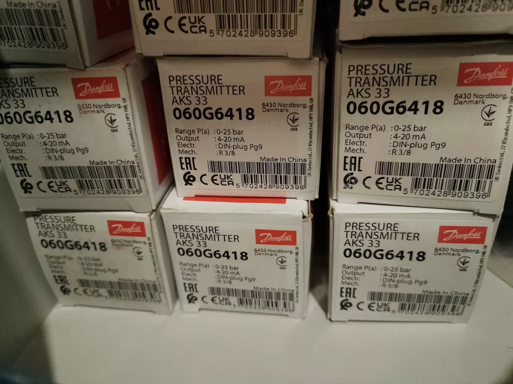 Danfoss AKS33 Pressure Transmitter thumbnail
