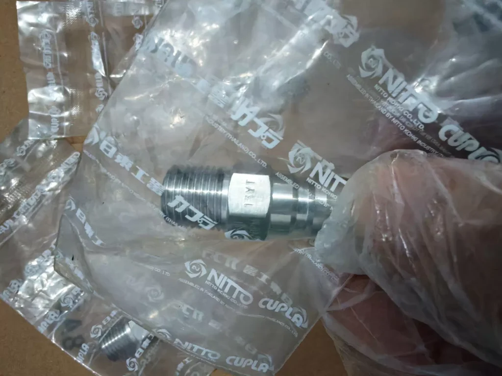 Nitto Kohki 20PM Connector thumbnail