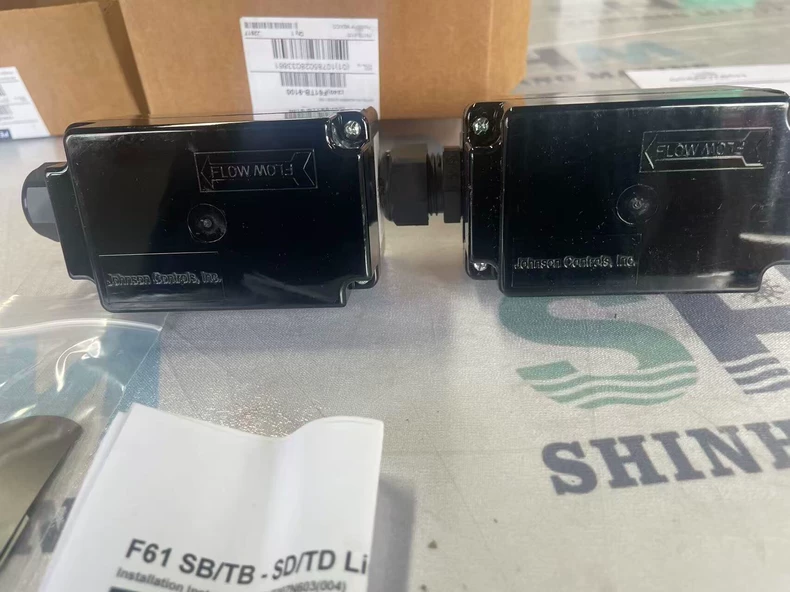 Johnson Controls Flow Switch F61TB-9100 thumbnail