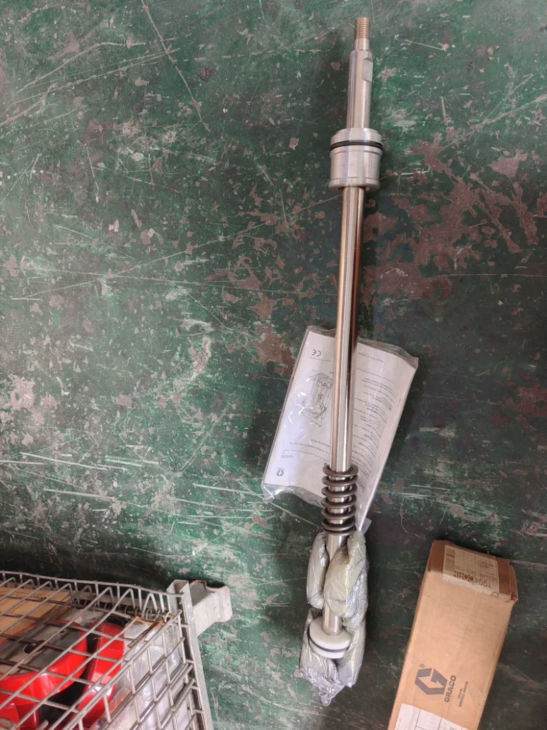 Graco Displacement Rod Assembly 257622 thumbnail