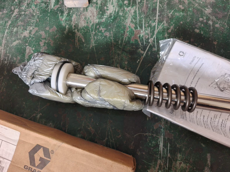 Graco Displacement Rod Assembly 257622 thumbnail