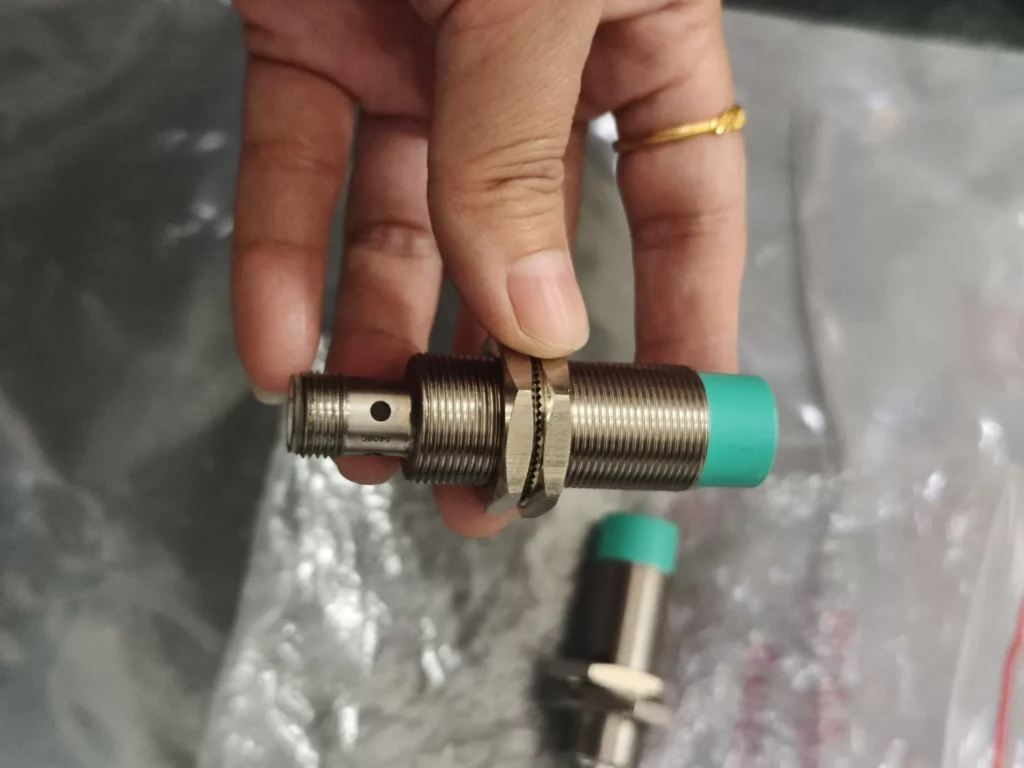 Pepperl+Fuchs Proximity Sensor NBN8-18GM50-E2-V1 thumbnail
