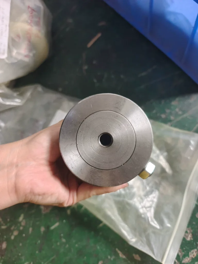 PRO-HUB B0101 14042-3-8 thumbnail